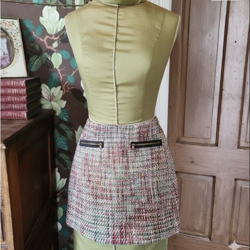 Ann Taylor LOFT A-line Confetti Tweed skirt. Fully lined. Size 0. NWOT.